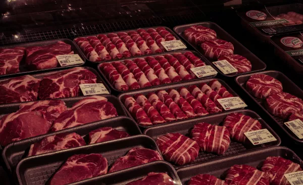В феврале производство мясных полуфабрикатов в Подмосковье выросло на 28,5%