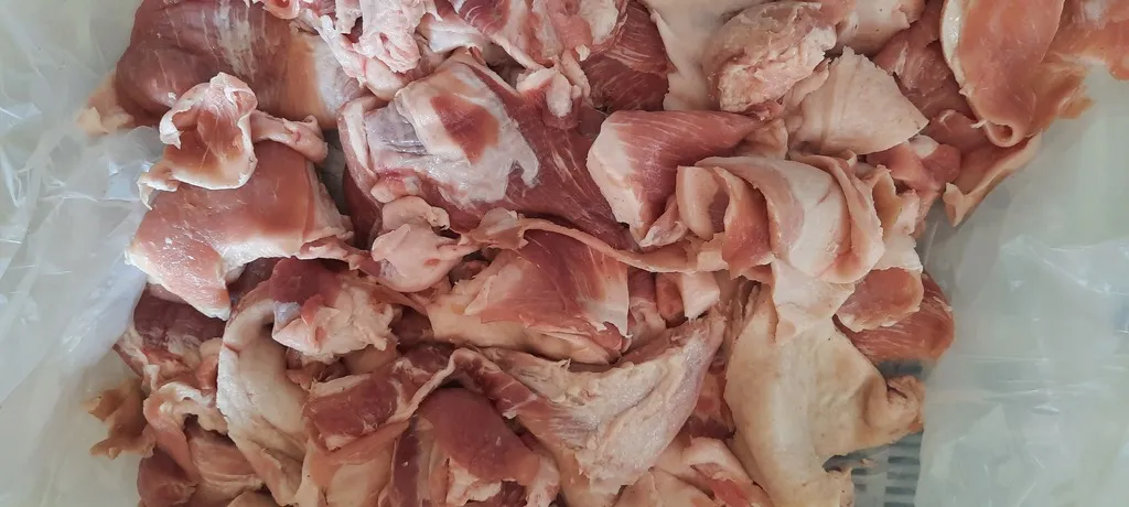 тримминг  корпусной  свиной  в Солнечногорске