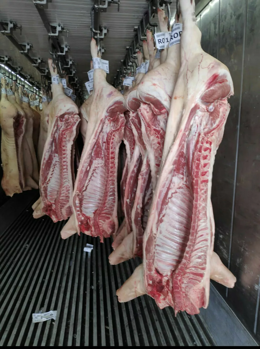 Фотография продукта    свинина полутуша  1 и 2 категории 